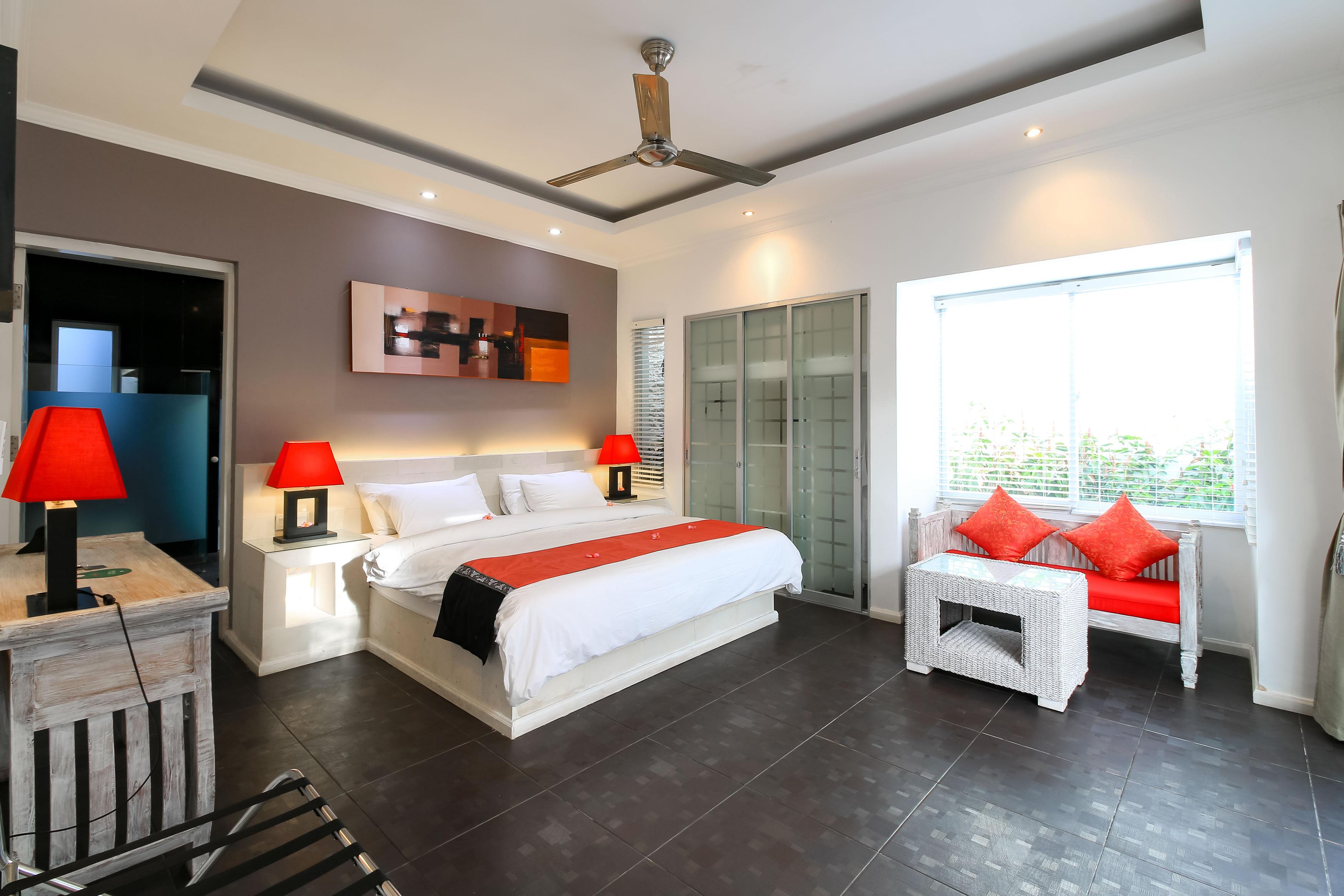 Aleesha And 4* Sanur